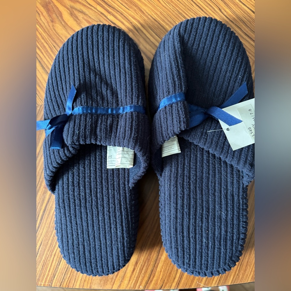 NWT NEVER ENOUGH Mule Slippers Corduroy Uppers|
Corduroy Covered 1” Soles
